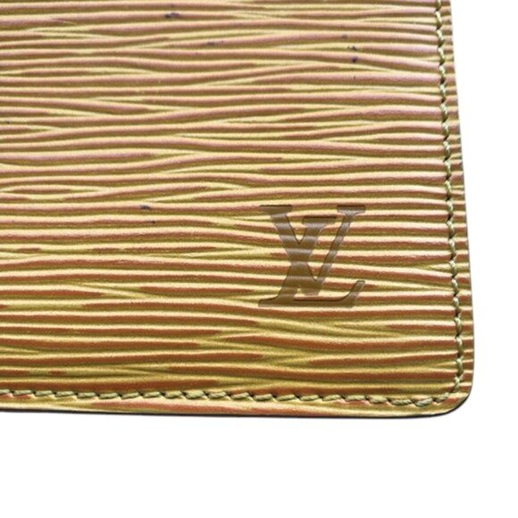 Authentic Louis Vuitton Epi Toilette Case - Picture 4 of 5